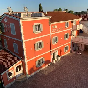 Bb-ld Bed & Breakfast